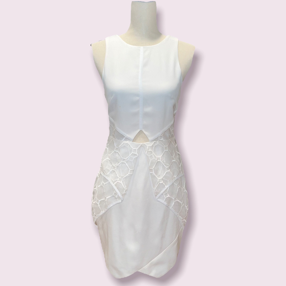 Lumier by Bariano Sleeveless Cream Overlay Geometric Dress Size S